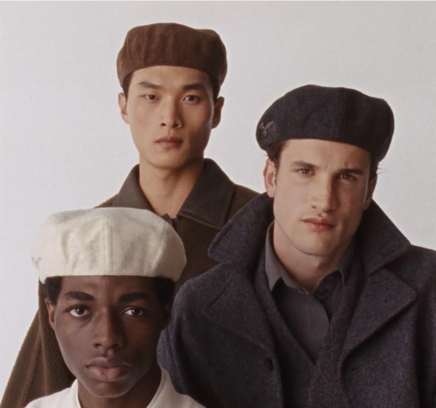 O Jacquemus αυτοσαρκάζεται με όλα τα «Clichés» του και μας αρέσει!